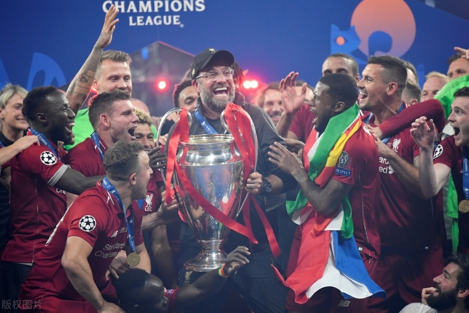 九游平台-利物浦的队员